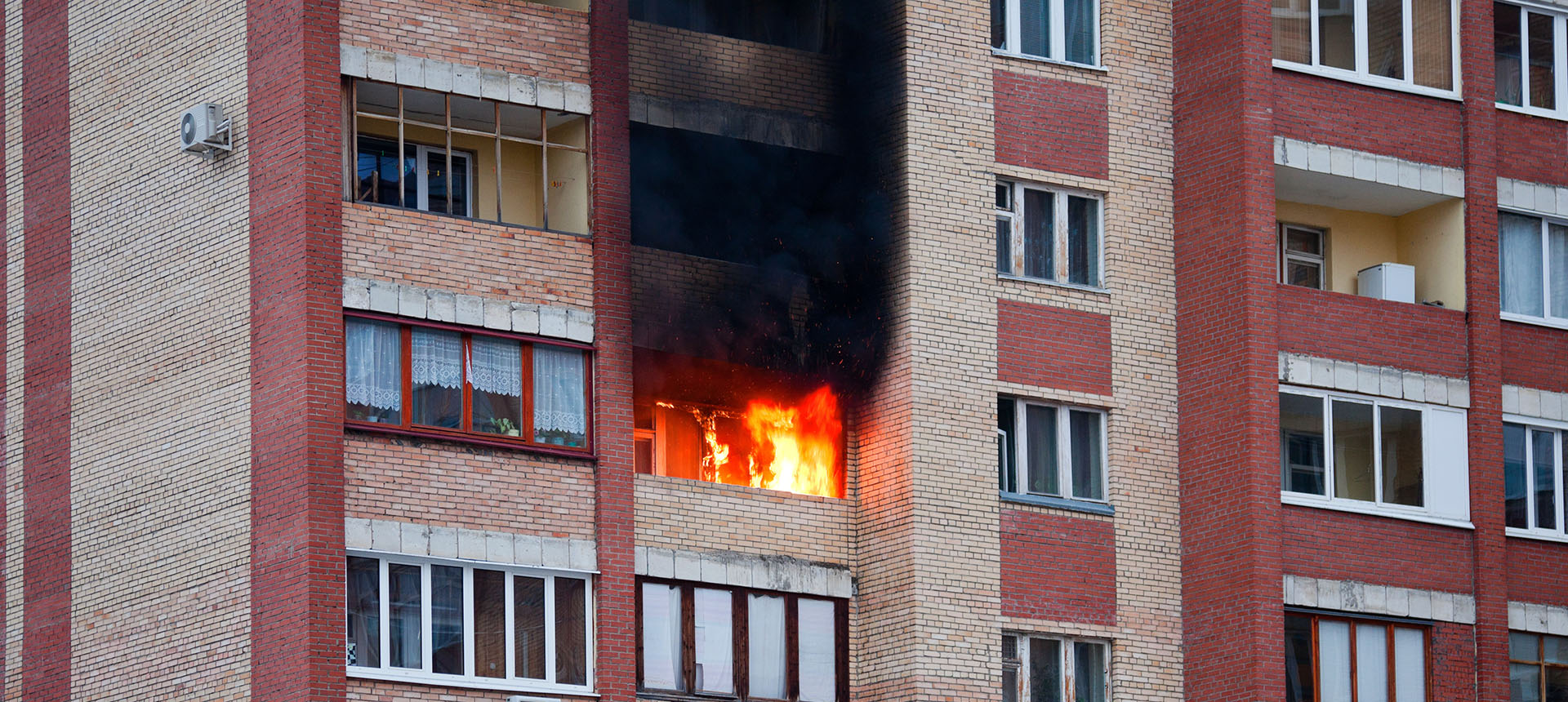 Brand i lägenhet